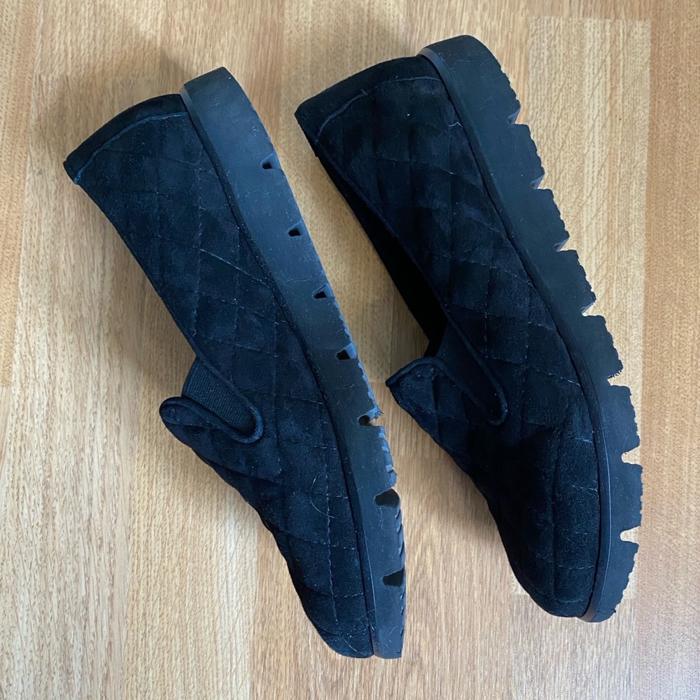 NWOT/EUC Vaneli Women's Black Quilted Suede Loafers | size 8 1/2 W | worn once - Picture 4 of 7